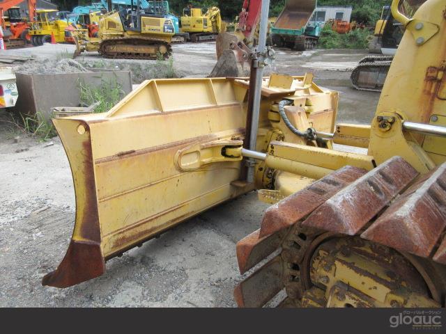 Japanese used car SUVs,Japanese used car auction,Japanese used Sedan cars,Japanese used Dozer for sale,Japanese used Komatsu Dozer auction,Japanese used Toyota SUV for sale