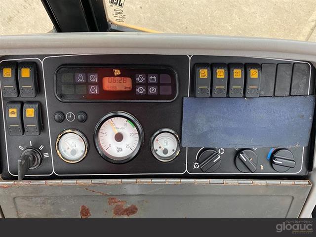 Japanese used car SUVs,Japanese used car auction,Japanese used Sedan cars,Japanese used Backhoe Loader for sale,Japanese used JCB Backhoe Loader auction,Japanese used Toyota SUV for sale